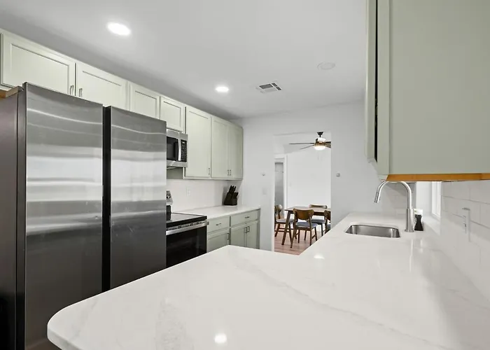 Holiday home Modern 5br Retreat L Cozy L Spacious Work-friendly Sierra Vista