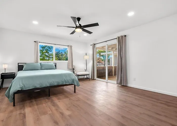Modern 5br Retreat L Cozy L Spacious Work-friendly * Sierra Vista