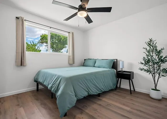 Holiday home Modern 5br Retreat L Cozy L Spacious Work-friendly Sierra Vista