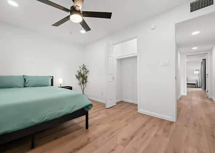 Holiday home Modern 5br Retreat L Cozy L Spacious Work-friendly
